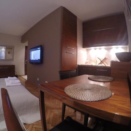 Apartments Near St. Sava Temple Βελιγράδι Εξωτερικό φωτογραφία