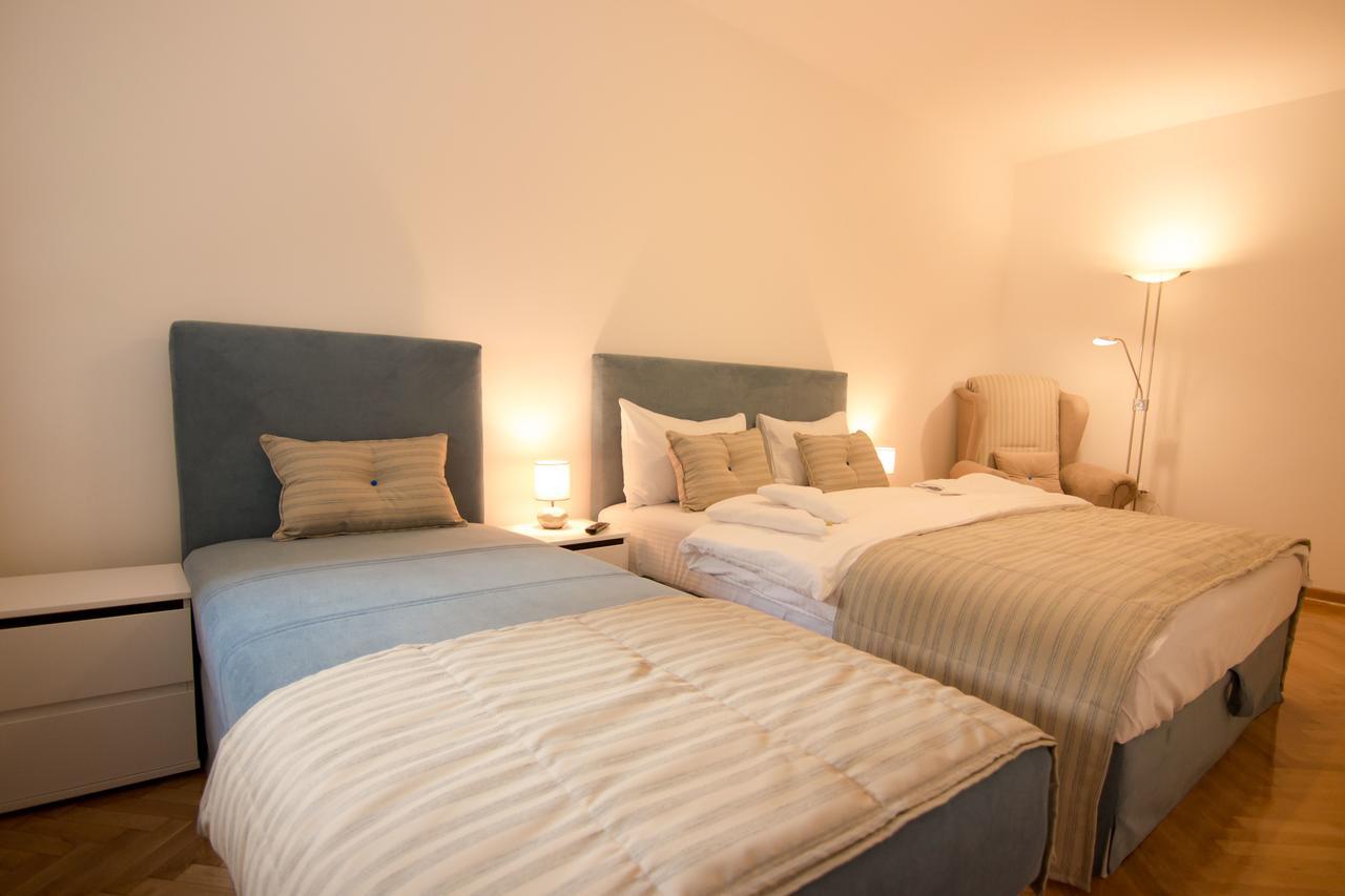 Apartments Near St. Sava Temple Βελιγράδι Εξωτερικό φωτογραφία