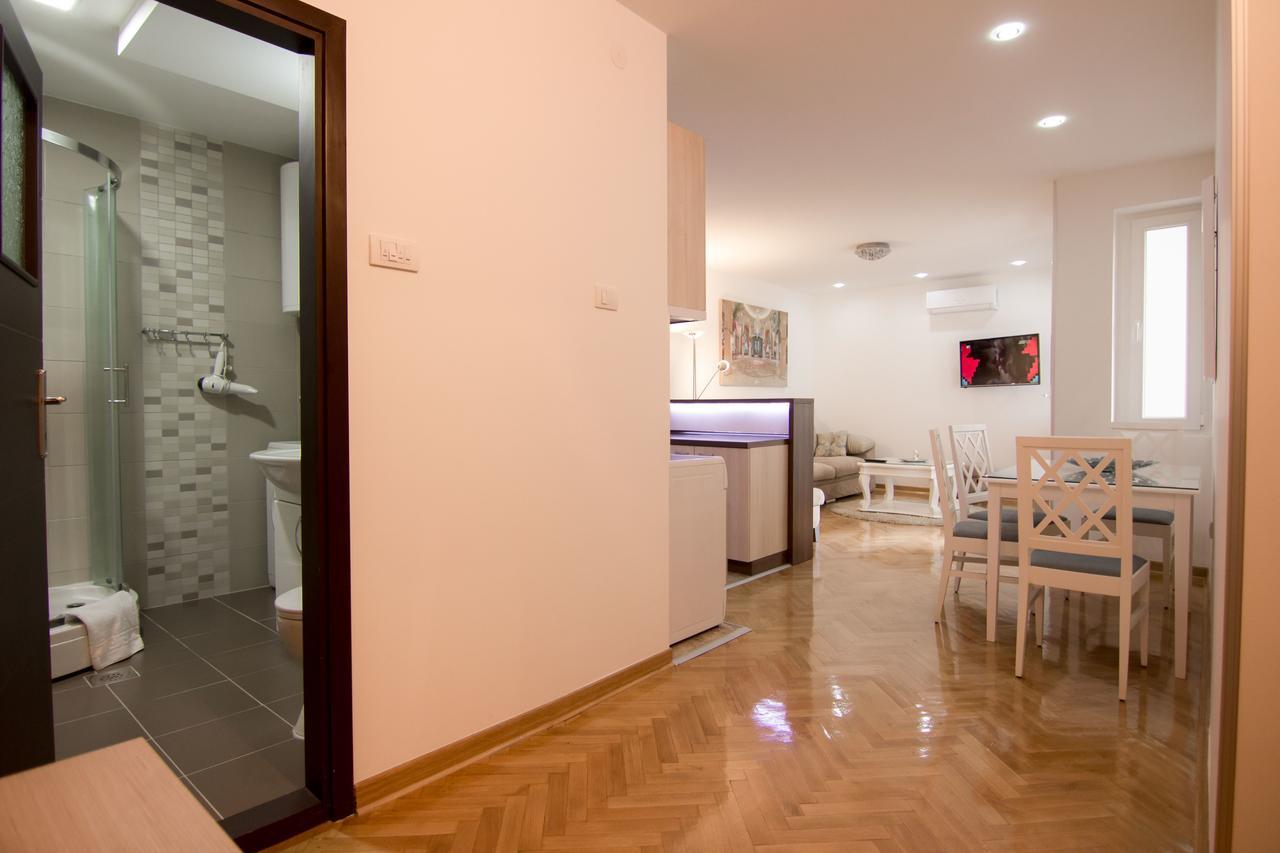 Apartments Near St. Sava Temple Βελιγράδι Εξωτερικό φωτογραφία