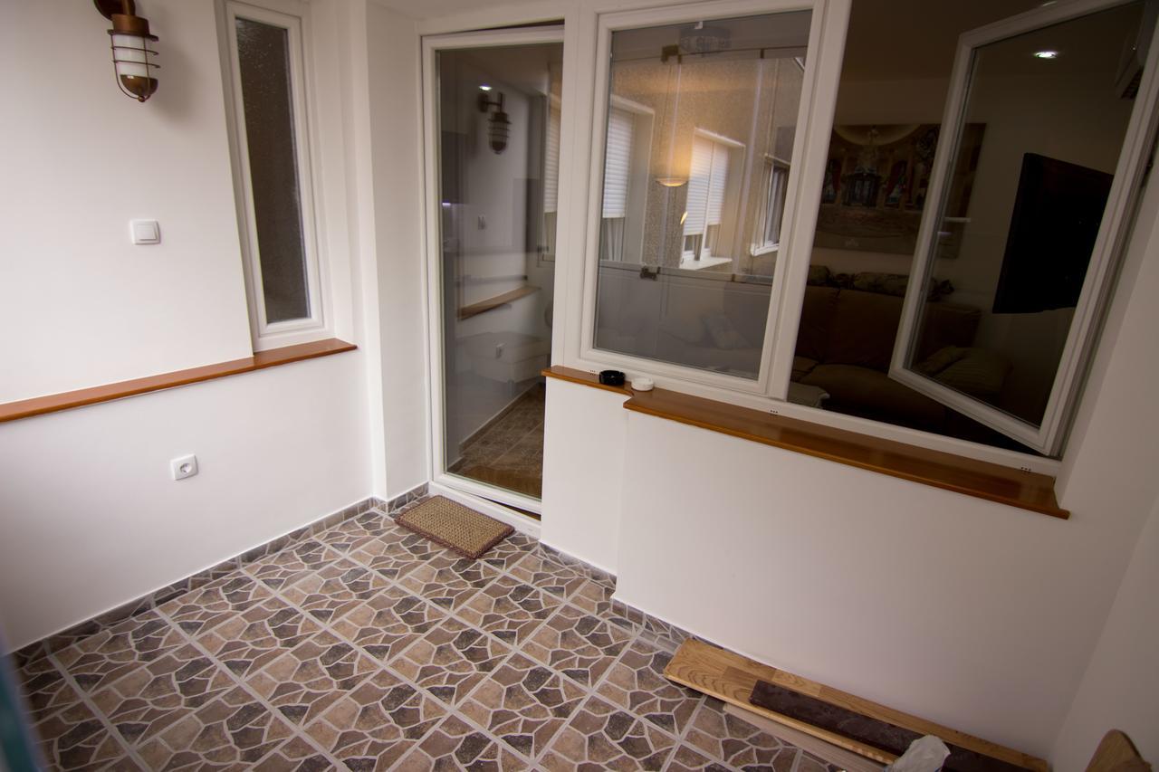 Apartments Near St. Sava Temple Βελιγράδι Εξωτερικό φωτογραφία